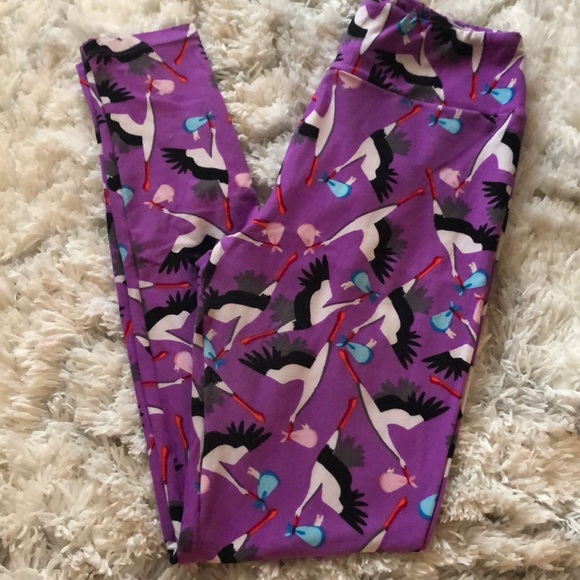 Leggings Lularoe Blu Scuro Leggings LuLaRoe TC2 Alti E Curvy – Nuovi Con Etichette, Blu Scuro E Vita Comoda Leggings Alti E Curvy2 Leggings Lularoe Blu Scuro Leggings LuLaRoe TC2 Alti E Curvy – Nuovi Con Etichette, Blu Scuro E Vita Comoda Leggings Alti E Curvy2